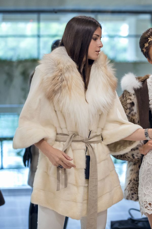 fur coats for curvy ladies