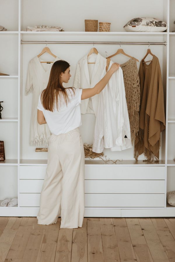 minimalist wardrobe blog