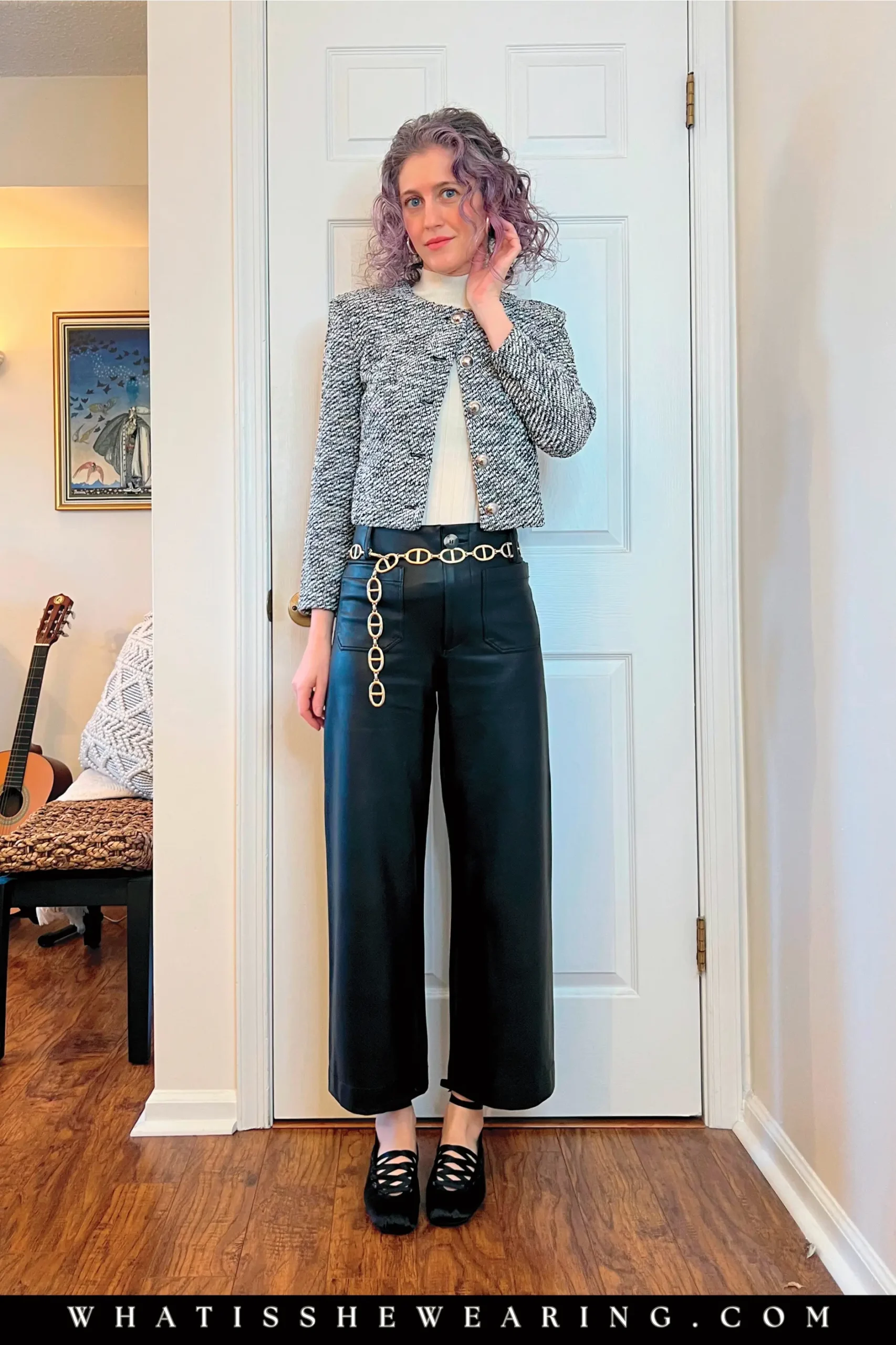 gold chain belt outfit